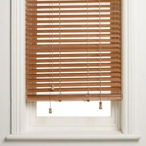 VENETIAN BLINDS